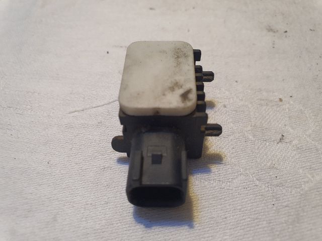 bontott FORD FOCUS II Jobb első Oldal Ütközés Érzékelő