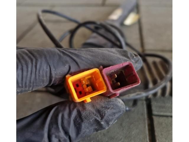 bontott FORD FOCUS II Jobb első Övfeszítő