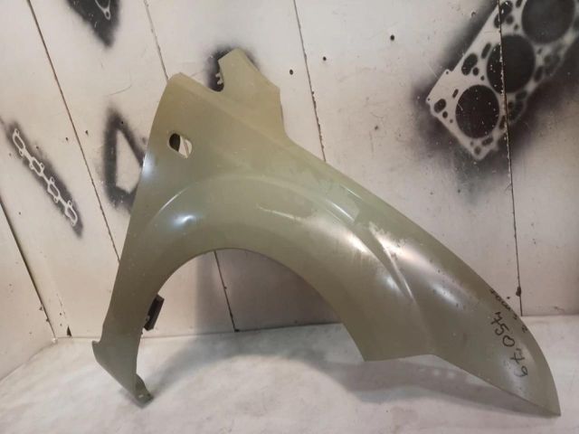 bontott FORD FOCUS II Jobb első Sárvédő