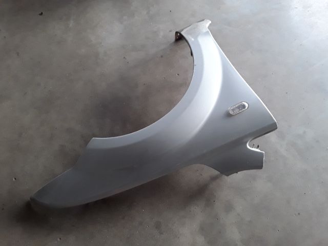 bontott FORD FOCUS II Jobb első Sárvédő