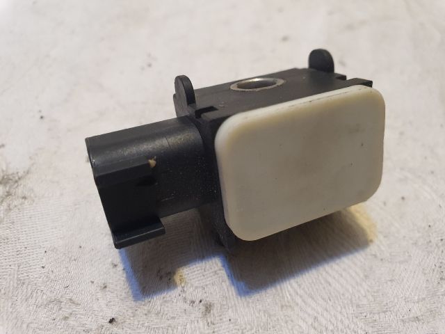 bontott FORD FOCUS II Jobb első Ütközés Érzékelő (Homlokfalon)