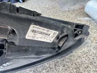 bontott FORD FOCUS II Jobb Fényszóró