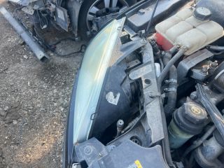 bontott FORD FOCUS II Jobb Fényszóró