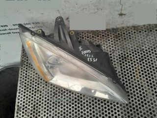 bontott FORD FOCUS II Jobb Fényszóró