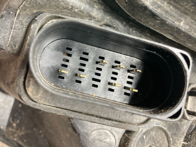 bontott FORD FOCUS II Jobb Fényszóró