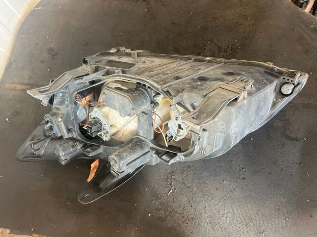 bontott FORD FOCUS II Jobb Fényszóró