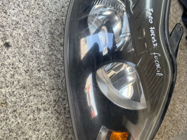 bontott FORD FOCUS II Jobb Fényszóró