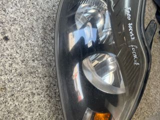 bontott FORD FOCUS II Jobb Fényszóró