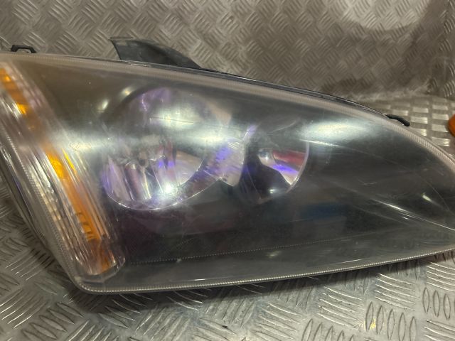 bontott FORD FOCUS II Jobb Fényszóró