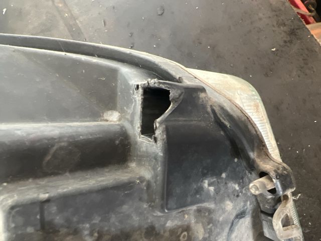 bontott FORD FOCUS II Jobb Fényszóró