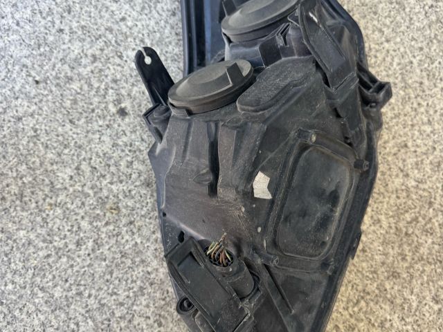 bontott FORD FOCUS II Jobb Fényszóró