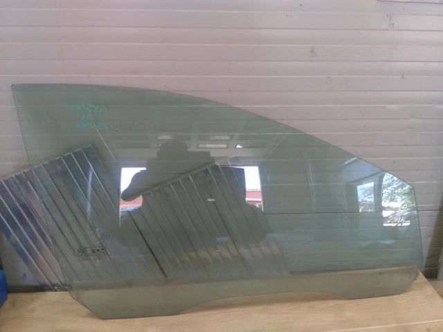 bontott FORD FOCUS II Jobb hátsó Ablak