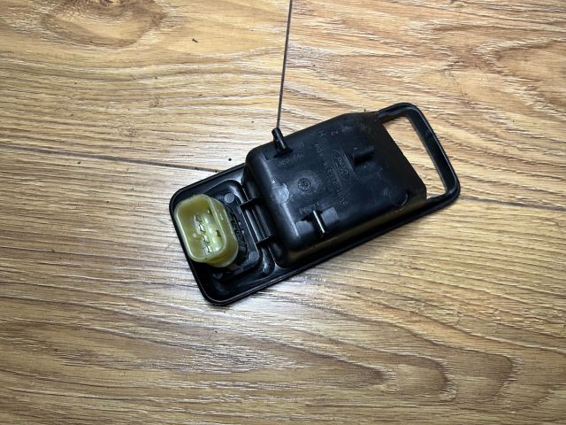 bontott FORD FOCUS II Jobb hátsó Ablakemelő Kapcsoló