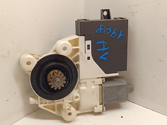 bontott FORD FOCUS II Jobb hátsó Ablakemelő Motor