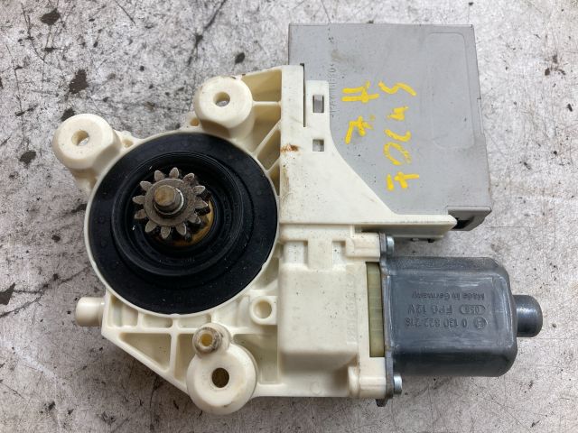 bontott FORD FOCUS II Jobb hátsó Ablakemelő Motor