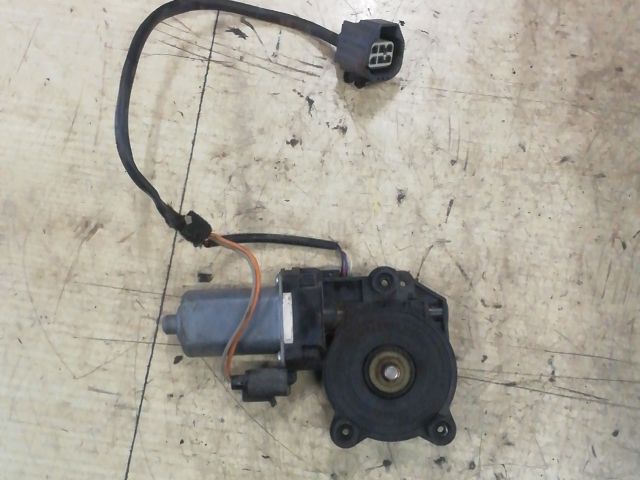 bontott FORD FOCUS II Jobb hátsó Ablakemelő Motor