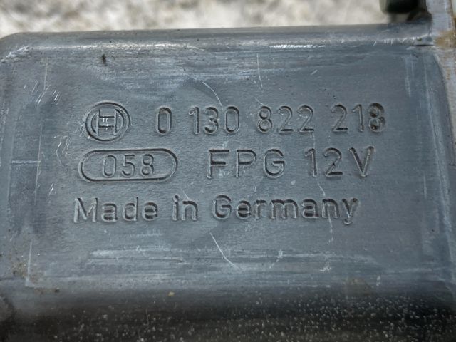 bontott FORD FOCUS II Jobb hátsó Ablakemelő Motor