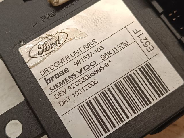 bontott FORD FOCUS II Jobb hátsó Ablakemelő Motor