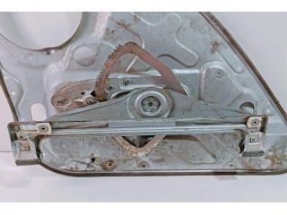 bontott FORD FOCUS II Jobb hátsó Ablakemelő Szerkezet (Mechanikus)