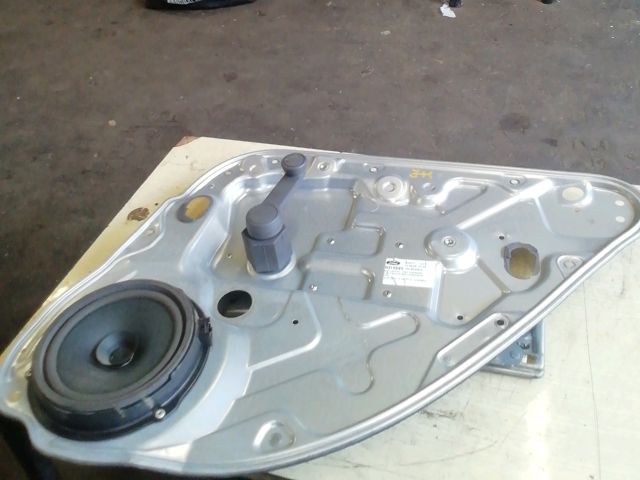 bontott FORD FOCUS II Jobb hátsó Ablakemelő Szerkezet (Mechanikus)