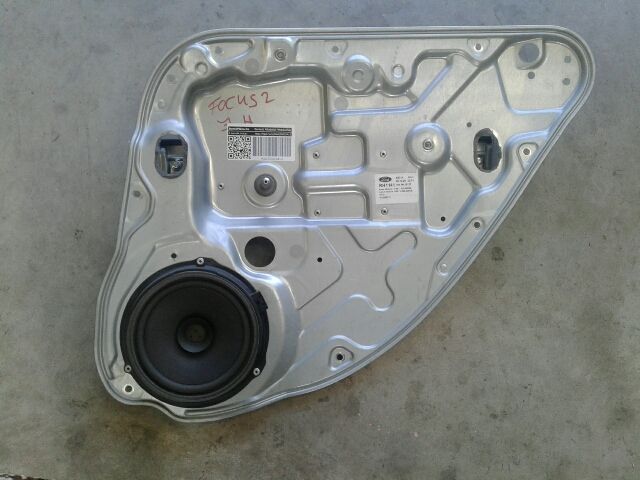 bontott FORD FOCUS II Jobb hátsó Ablakemelő Szerkezet (Mechanikus)