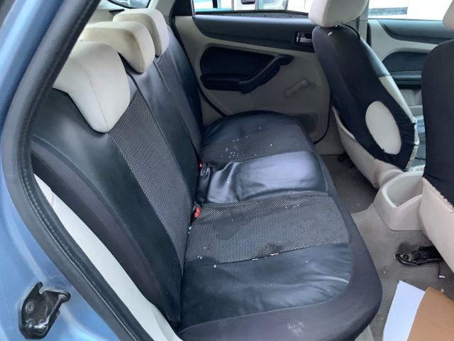 bontott FORD FOCUS II Jobb hátsó Ajtó Kárpit