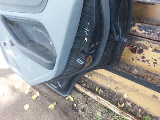 bontott FORD FOCUS II Jobb hátsó Ajtó (Részeivel)