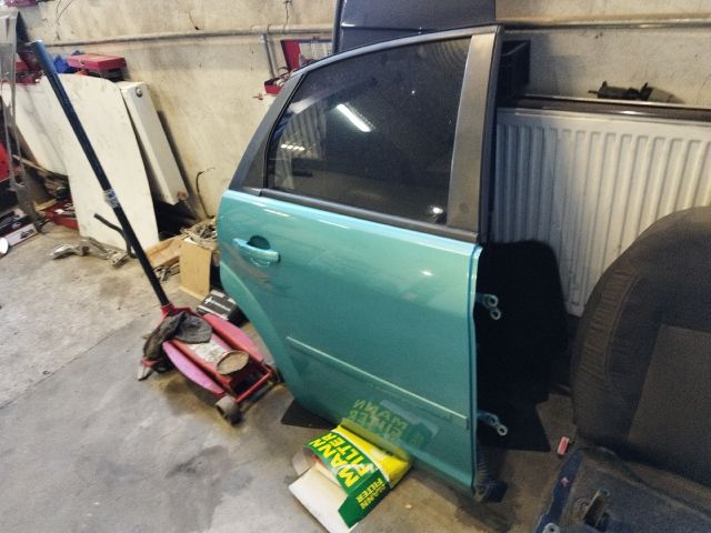 bontott FORD FOCUS II Jobb hátsó Ajtó (Részeivel)