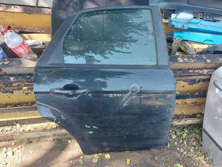 bontott FORD FOCUS II Jobb hátsó Ajtó (Részeivel)