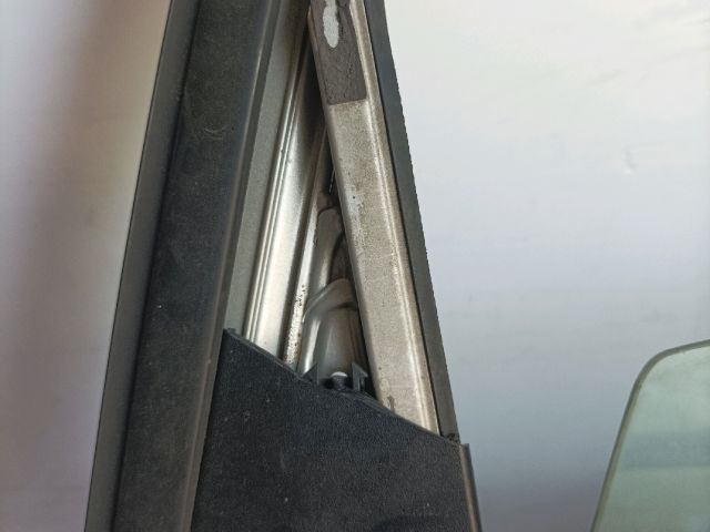 bontott FORD FOCUS II Jobb hátsó Ajtó (Részeivel)