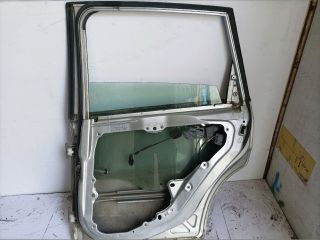 bontott FORD FOCUS II Jobb hátsó Ajtó (Részeivel)