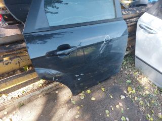 bontott FORD FOCUS II Jobb hátsó Ajtó (Részeivel)