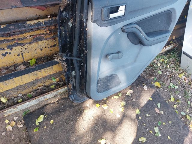 bontott FORD FOCUS II Jobb hátsó Ajtó (Részeivel)