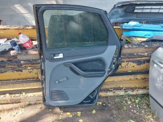 bontott FORD FOCUS II Jobb hátsó Ajtó (Részeivel)