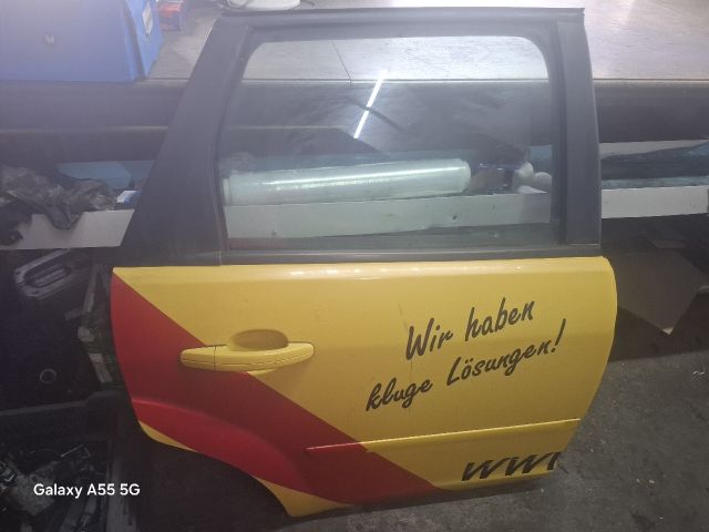 bontott FORD FOCUS II Jobb hátsó Ajtó (Részeivel)