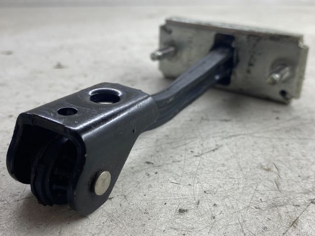 bontott FORD FOCUS II Jobb hátsó Ajtóhatároló