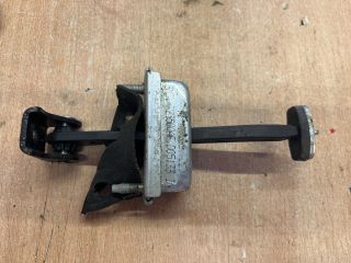 bontott FORD FOCUS II Jobb hátsó Ajtóhatároló