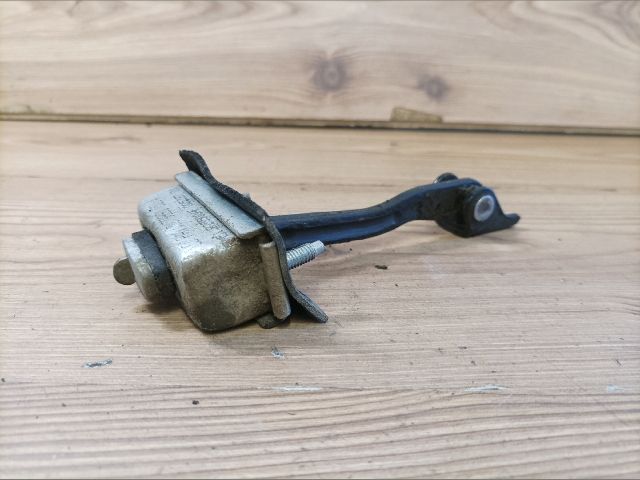 bontott FORD FOCUS II Jobb hátsó Ajtóhatároló