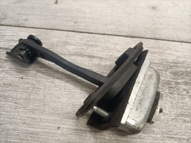 bontott FORD FOCUS II Jobb hátsó Ajtóhatároló