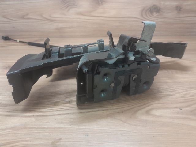 bontott FORD FOCUS II Jobb hátsó Ajtózár