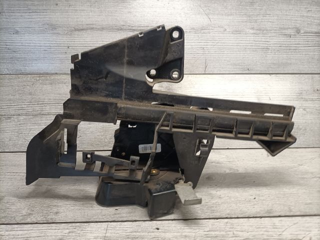 bontott FORD FOCUS II Jobb hátsó Ajtózár