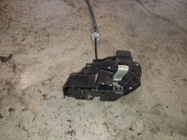 bontott FORD FOCUS II Jobb hátsó Ajtózár