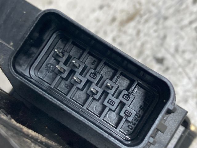 bontott FORD FOCUS II Jobb hátsó Ajtózár