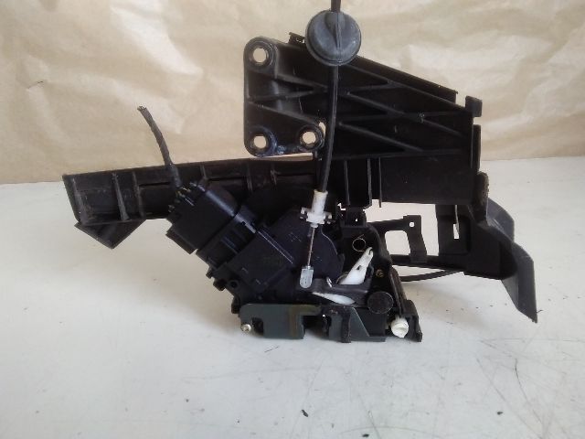 bontott FORD FOCUS II Jobb hátsó Ajtózár