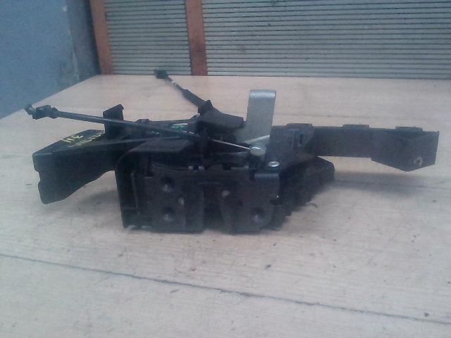 bontott FORD FOCUS II Jobb hátsó Ajtózár