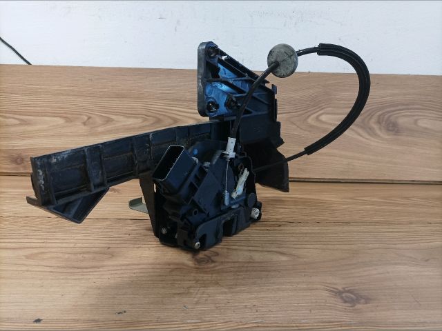 bontott FORD FOCUS II Jobb hátsó Ajtózár