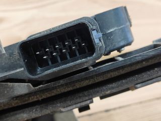 bontott FORD FOCUS II Jobb hátsó Ajtózár