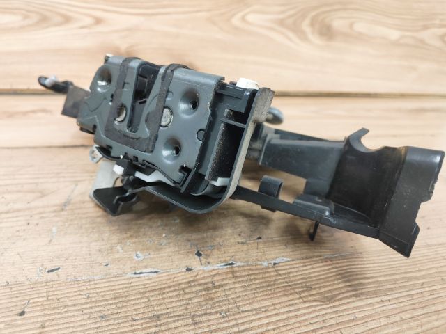 bontott FORD FOCUS II Jobb hátsó Ajtózár