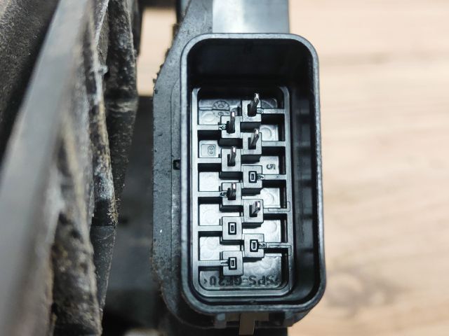 bontott FORD FOCUS II Jobb hátsó Ajtózár