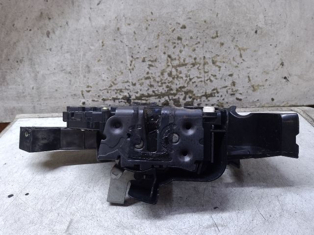 bontott FORD FOCUS II Jobb hátsó Ajtózár